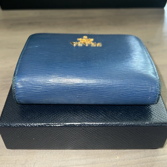 PRADA Blue Vittello Move Leather Trifold Wallet - Picture 7 of 16